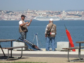 Barreiro - Concurso de Pesca do Futebol Clube Silveirense Cerca de 80 pescadores no Passeio Ribeirinho Augusto Cabrita