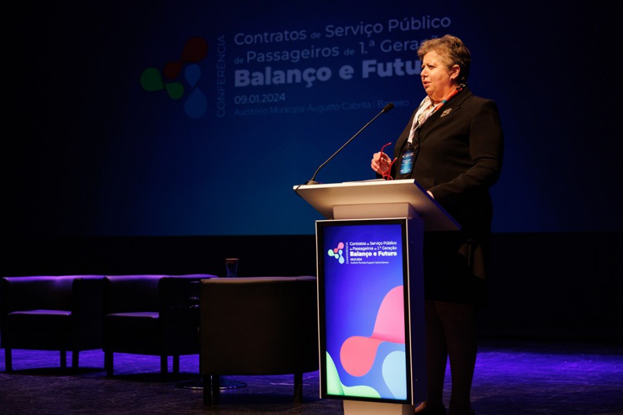 Ana Paula Vitorino, Presidente da AMT Falta no nosso sistema ferroviário o eixo Lisboa/Barreiro a terceira travessia do Tejo