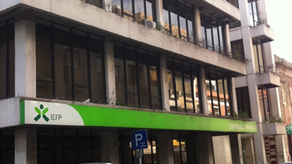 No Centro de Emprego do Barreiro> Confusão pela ocorrência de pessoas para actualização de dados