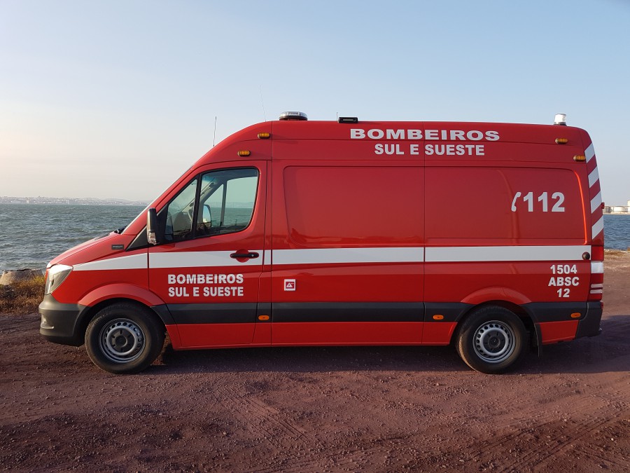 Bombeiros do Sul e Sueste – Barreiro Transporte urgente de 3.450 amostras de testes à COVID-19 . 126 ocorrências com suspeitos ou confirmados