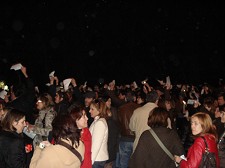 No Barreiro Cerca de 500 professores protestam contra Ministra de Educação . Assobios, apupos e gritos "Mentirosos" junto à sede do PS