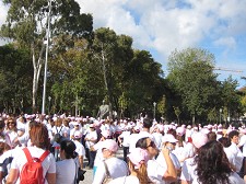 Mais de 1500 pessoas nas ruas do Barreiro na «Marcha Solidária» Cancro é o fim de uma estrada, mas é o começo de outra vida
