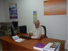 Conferência Final do Projecto IEE no Barreiro Francesco Pinna, Presidente do Conselho de Administração da SEA de Oristano (Itália) Alicerçamos as bases da futura cooperação