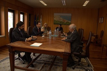 Deputados do PSD do distrito de Setúbal Destacam importância do Porto de Setúbal para desenvolvimento do sector na região e no país