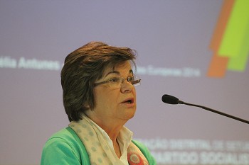 Socialistas debatem Europa em Setúbal Querem Maria Amélia Antunes no Parlamento Europeu