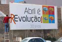 Postais da Cidade Abril é Revolução