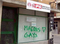 PS Lavradio Acto de vandalismo na sede dos socialistas