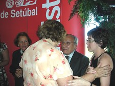Mulheres Socialistas de Setúbal Partido Socialista em Setúbal precisa de coesão . Homenageada Mónica Jacinta, mãe de Aires de Carvalho