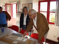 Governadora Civil de Setúbal visita Bombeiros de Águas de Moura Concurso para a construção das novas instalações lançado até ao final do ano
