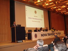 Presidente da Câmara do Barreiro no LNEC A ponte serve Lisboa o Arco Ribeirinho Sul da AML a Península de Setúbal e Alentejo