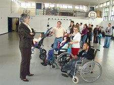 Governadora Civil de Setúbal Entrega a Jovem da APPACDM dois bilhetes para o Rock in Rio