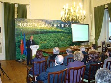 Ministério da Agricultura disponibiliza apoios para combater a crise