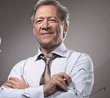 Fernando Nobre candidato à Presidência da República Visita os nove concelhos da Península de Setúbal . Hoje Moita, Barreiro e Alcochete