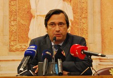 Nuno Magalhães, Presidente do Grupo Parlamentar, eleito por Setúbal, abre Jornadas Crescimento económico e ética social dão o mote às Jornadas Parlamentares do CDS-PP