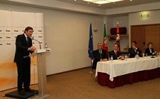 Pedro Passos Coelho em Setúbal Reformas vão permitir igual tratamento e as mesmas oportunidades aos portugueses