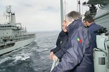 Ministro da Defesa acompanha exercício da Marinha