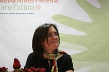 Madalena Alves Pereira candidata à presidência da Federação de Setúbal do PS Promove conferência sobre a reorganização administrativa territorial autárquica