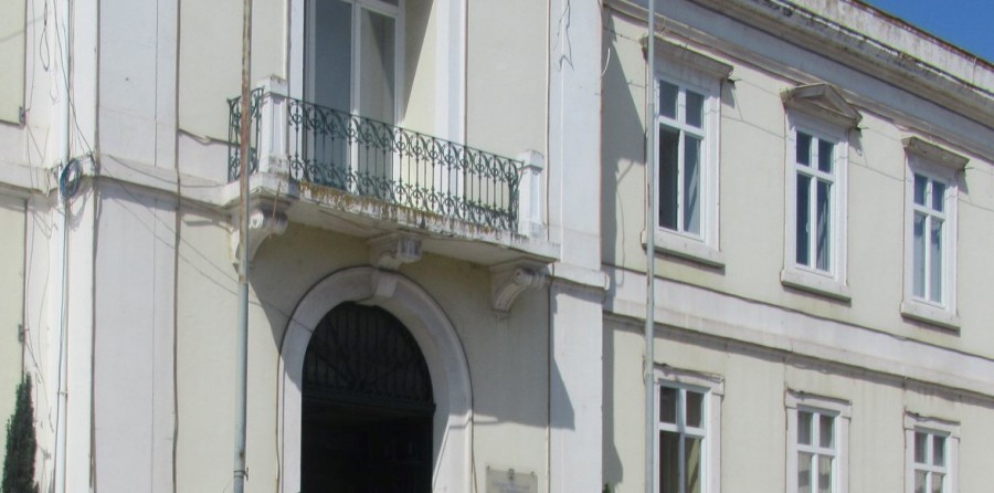 Câmara Municipal do Barreiro - Vereadores da CDU Preocupados com a extinção do Gabinete Municipal de Apoio à Família e à Criança