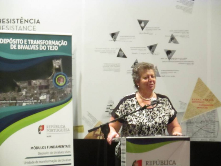 LANÇAMENTO DA UNIDADE DE TRANSFORMAÇÃO E VALORIZAÇÃO DE BIVALVES DO RIO TEJO NO BARREIRO Ministra do Mar, Ana Paula Vitorino, preside à assinatura do auto de consignação