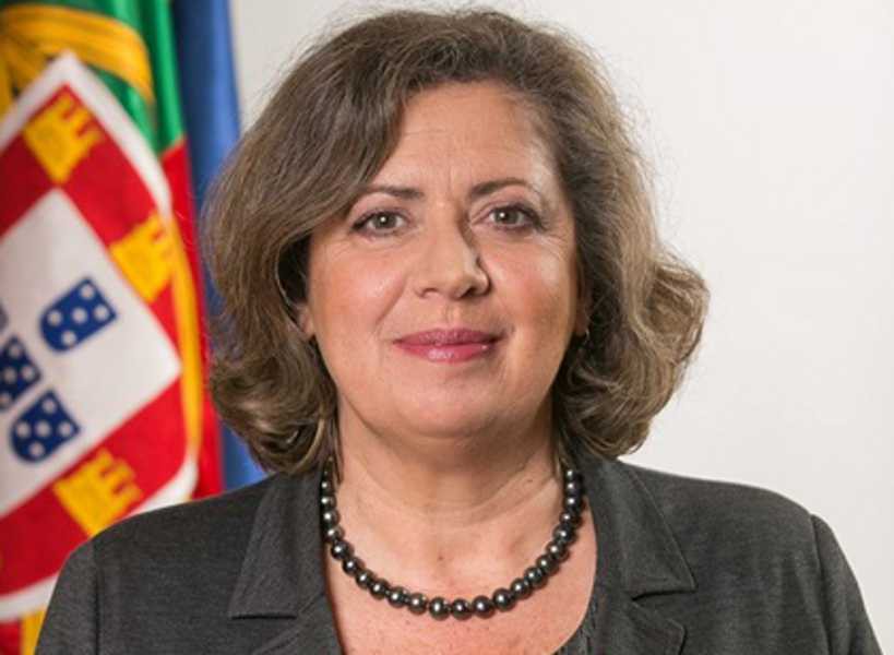 Nas instalações Escola Básica e Secundária Anselmo de Andrade em Almada MINISTRA DO MAR LANÇA PRÉMIO MÁRIO RUIVO: GERAÇÕES OCEÂNICAS