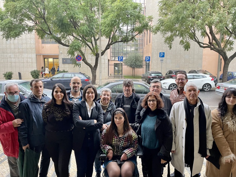 Bloco de Esquerda entrega lista de candidatos pelo distrito de Setúbal. Joana Mortágua, Diana Santos e Daniel Bernardino lideram lista