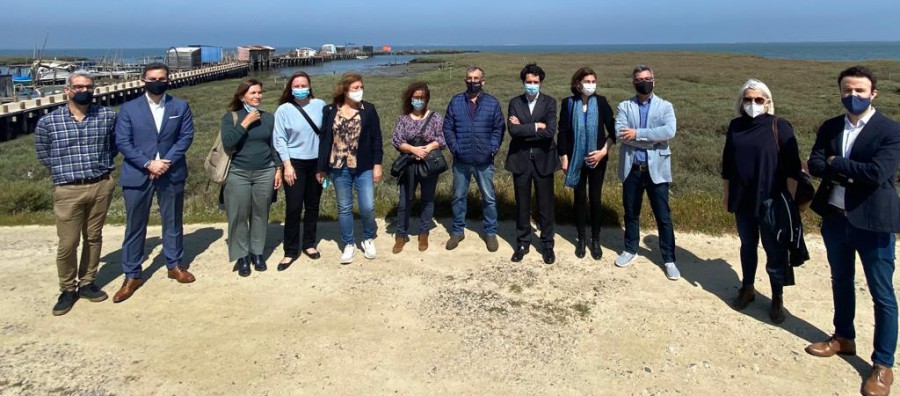 Deputados do PS eleitos pelo distrito de Setúbal Requalificação da «lota» da Carrasqueira avança este verão