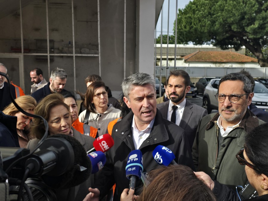 Secretário-geral do PS, José Luís Carneiro visita Distrito de Setúbal Em Almada e Alcácer do Sal para ver de perto os mais recentes efeitos das intempéries