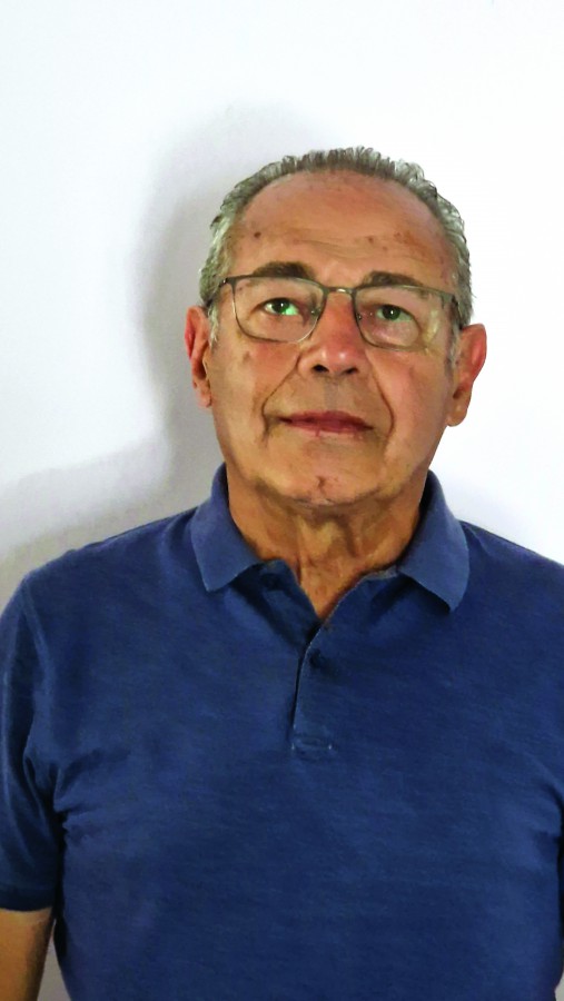 João Lobo - Mandatário da CDU no concelho da Moita Devolver a confiança à nossa terra e responder às reais necessidades das pessoas