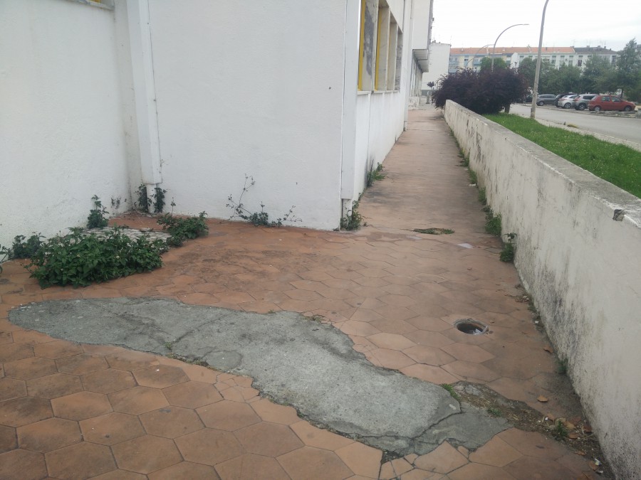 Moita - O edifício tem de estar à altura do serviço que nele se presta PS RECLAMA DIGNIFICAÇÃO DA BIBLIOTECA DO VALE DE AMOREIRA