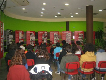 Setúbal - Comemoração do 36.º aniversário da Juventude Comunista Portuguesa Debate sobre a situação internacional