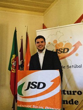 JSD Barreiro recomenda reposição dos trajectos e horários das Carreiras 1 e 2 Na visão da JSD «é de louvar o alargamento ao Concelho da Moita»