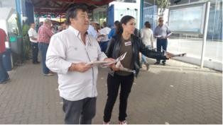 Bloco de Esquerda esteve na Autoeuropa em Palmela Distribuição de materiais de propaganda política com as propostas do Bloco