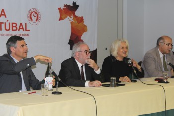 Setúbal - Conferência «A Geografia da Crise e a Precariedade Social» Uma reflexão crítica sobre os impactes da crise nas populações, nas empresas e no território
