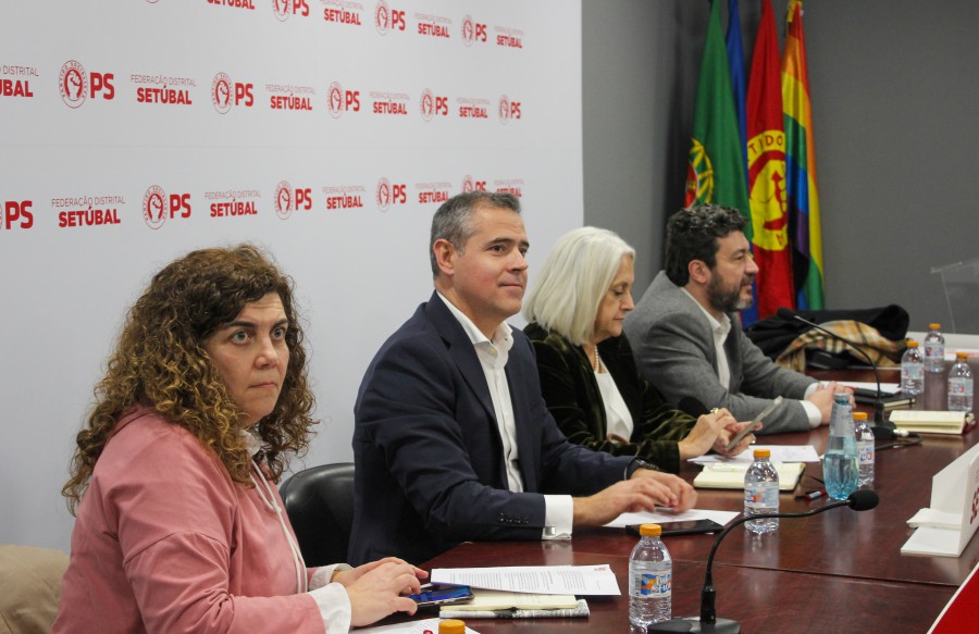 Federação Distrital de Setúbal do Partido Socialista Discussão e recolha de contributos para a elaboração do programa eleitoral