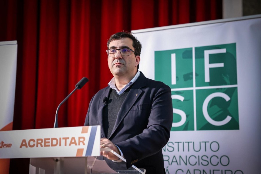 Barreiro - Debate sobre a situação do acesso à habitação «Um problema constantemente adiado mas que tem que ser resolvido no país», afirma o PSD