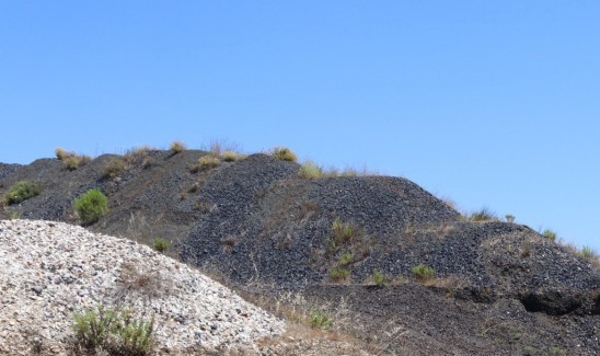 Setúbal Bloco de Esquerda exige medidas imediatas Ministério do Ambiente confirma resíduos do Vale da Rosa como perigosos