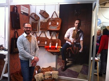Barreiro presente em «London Design Show» Paulo Pereira Designer barreirense divulga sua criatividade