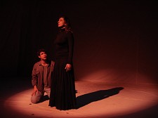 PROJÉCTOR – Grupo de Teatro Barreiro “Adriana Mater” sobe ao palco na SDUB “Os Franceses”