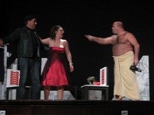 BARREIRO PROJÉCTOR – Grupo de Teatro «CASALQUASEABERTO» - onde o público espreita o íntimo das personagens