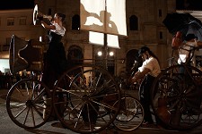 «Humanum Fatum»TEATRO DE RUA ANIMA A MOITA e invade Praça da República
