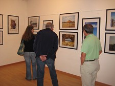 «Vestígios da passagem do tempo» pelos locais do Barreiro Exposição de fotografia de Isabel Braga na Cooperativa Cultural