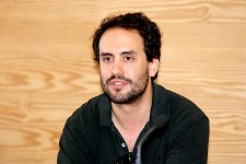Teatro de Paris realiza leitura encenada de peça de Rodrigo Francisco do TM de Almada