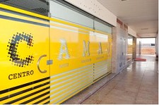 Incentivar o trabalho de jovens artistas no Seixal nas áreas da pintura, fotografia e escultura
