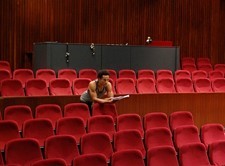 Vigilâmbulo Caolho na Baixa da Banheira - Moita «A Noite» sobe ao palco do Fórum Cultural