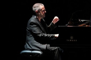 Terceira edição do Festival de Música de Setúbal Primeiro dia terminou com uma ovação de pé a Artur Pizarro