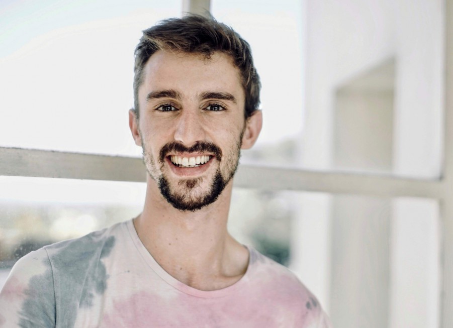 Mostra Nacional de Jovens Criadores 2023 Miguel Ramos Santos do Barreiro na dupla vencedora da categoria Dança