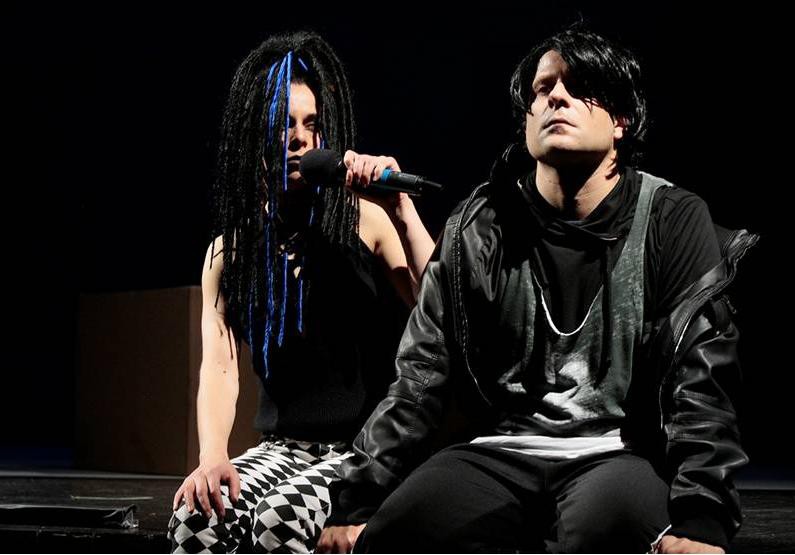 Almada - Toni Cafiero regressa ao Teatro Municipal Joaquim Benite Dirige A antiga mulher para a Companhia de Teatro de Braga