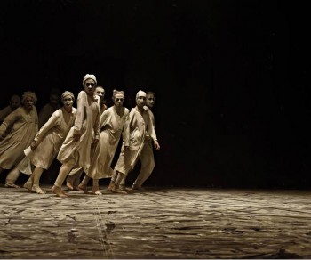 Maguy Marin: consagração passa pelo Festival de Almada Reputada coreógrafa francesa precursora da dança-teatro