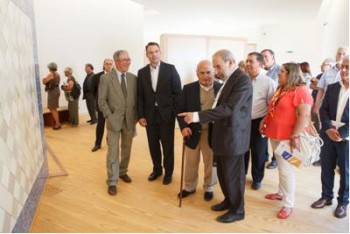 Trabalhos de Manuel Cargaleiro e Siza Vieira em exposição no Seixal Oficina de Artes Manuel Cargaleiro recebe A Essência da Forma