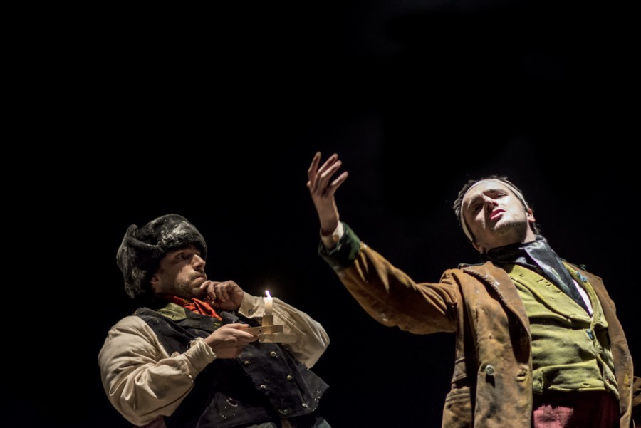 Moita - Teatro «O Inspektor» no palco do Fórum Cultural - Baixa da Banheira Um trabalho de pesquisa da Estação Teatral